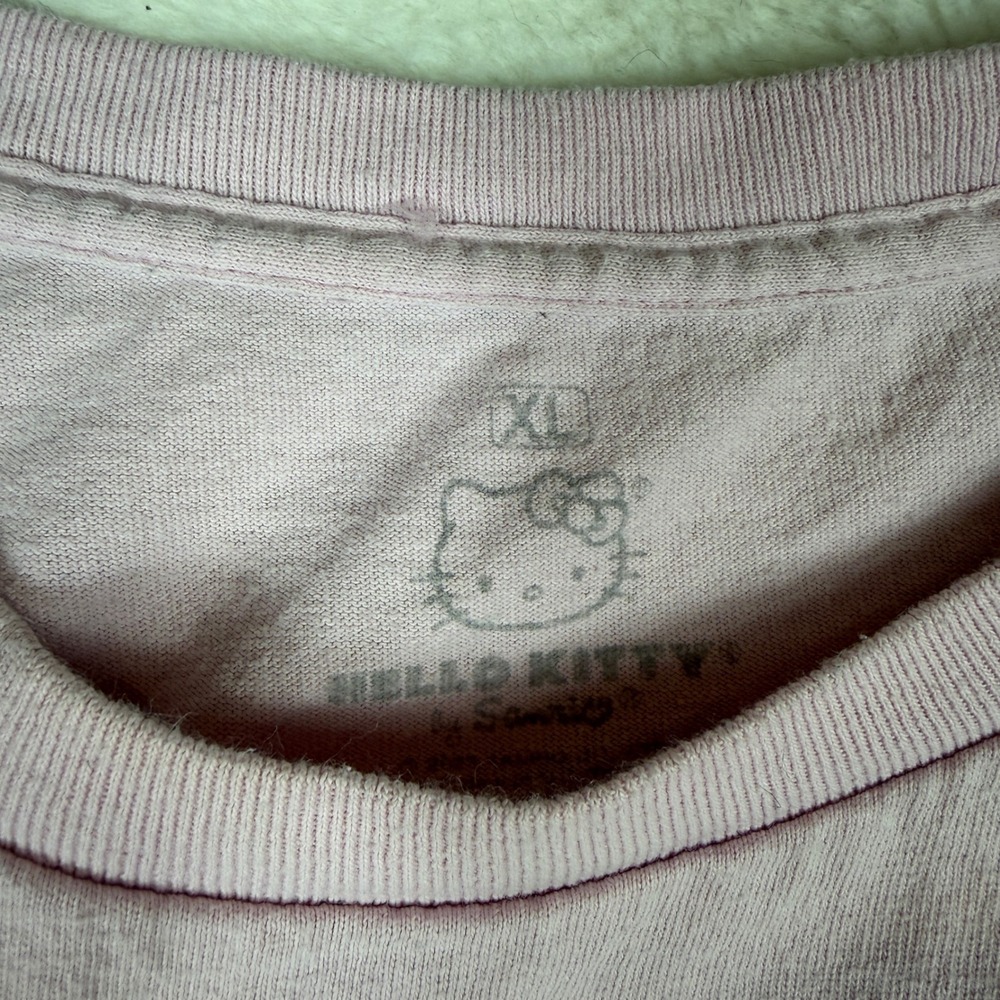Hello Kitty Sanrio Pink Strawberry Milk Graphic T-Shirt Kawaii XL - Picture 4 of 4